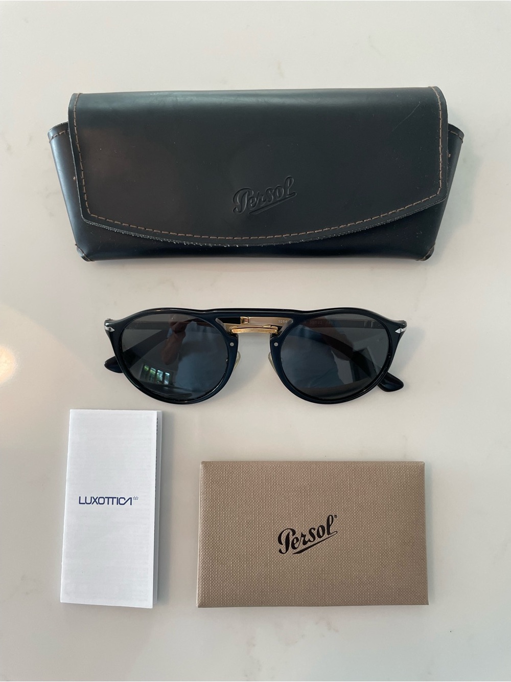 Persol 3264s - Black Sunglasses with Gold Bridge - Picture 10 of 10